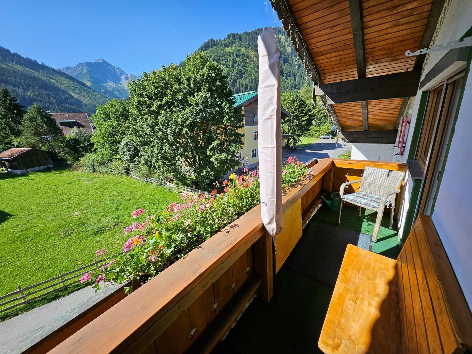 am Mühlbach - Pension Luttinger Bichlbach Exterior foto